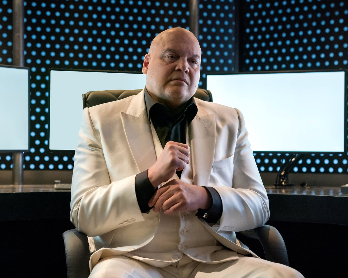 Vincent D'Onofrio: Autograph Signing on Photos, November 27th