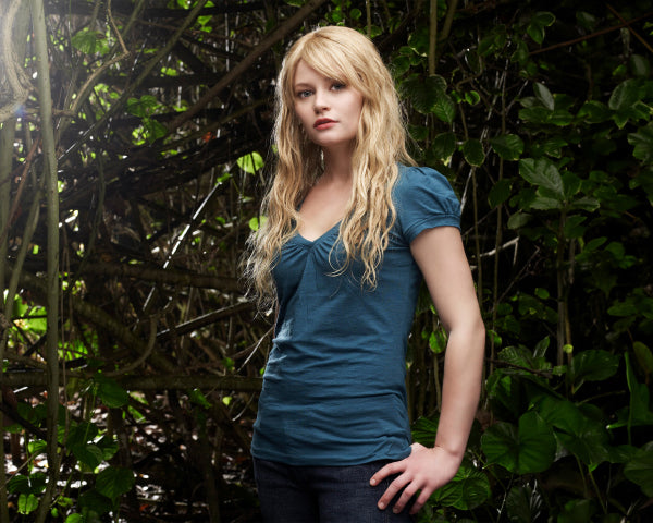 Emilie de Ravin: Autograph Signing on Photos, May 9th