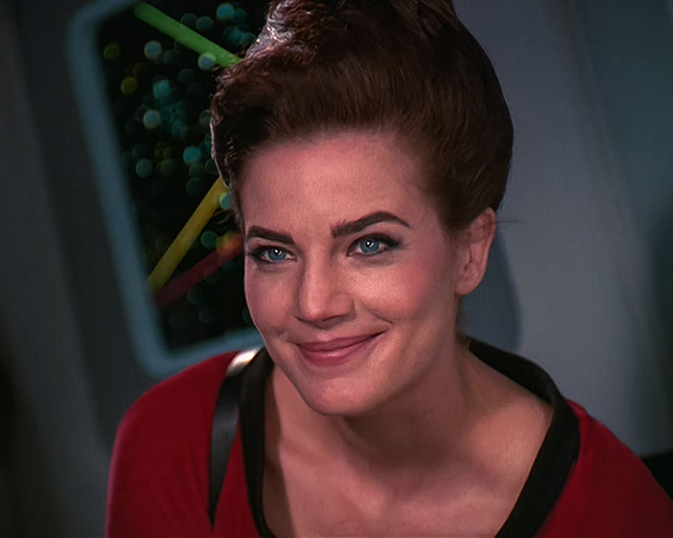 Terry Farrell: Autograph Signing on Photos, November 16th