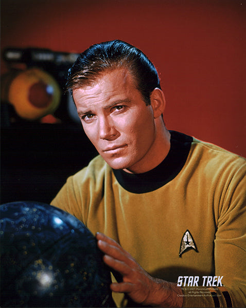 William Shatner: Autograph Signing on Photos, July 4th