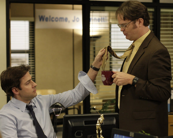 Rainn Wilson: Autograph Signing on Photos, June 30