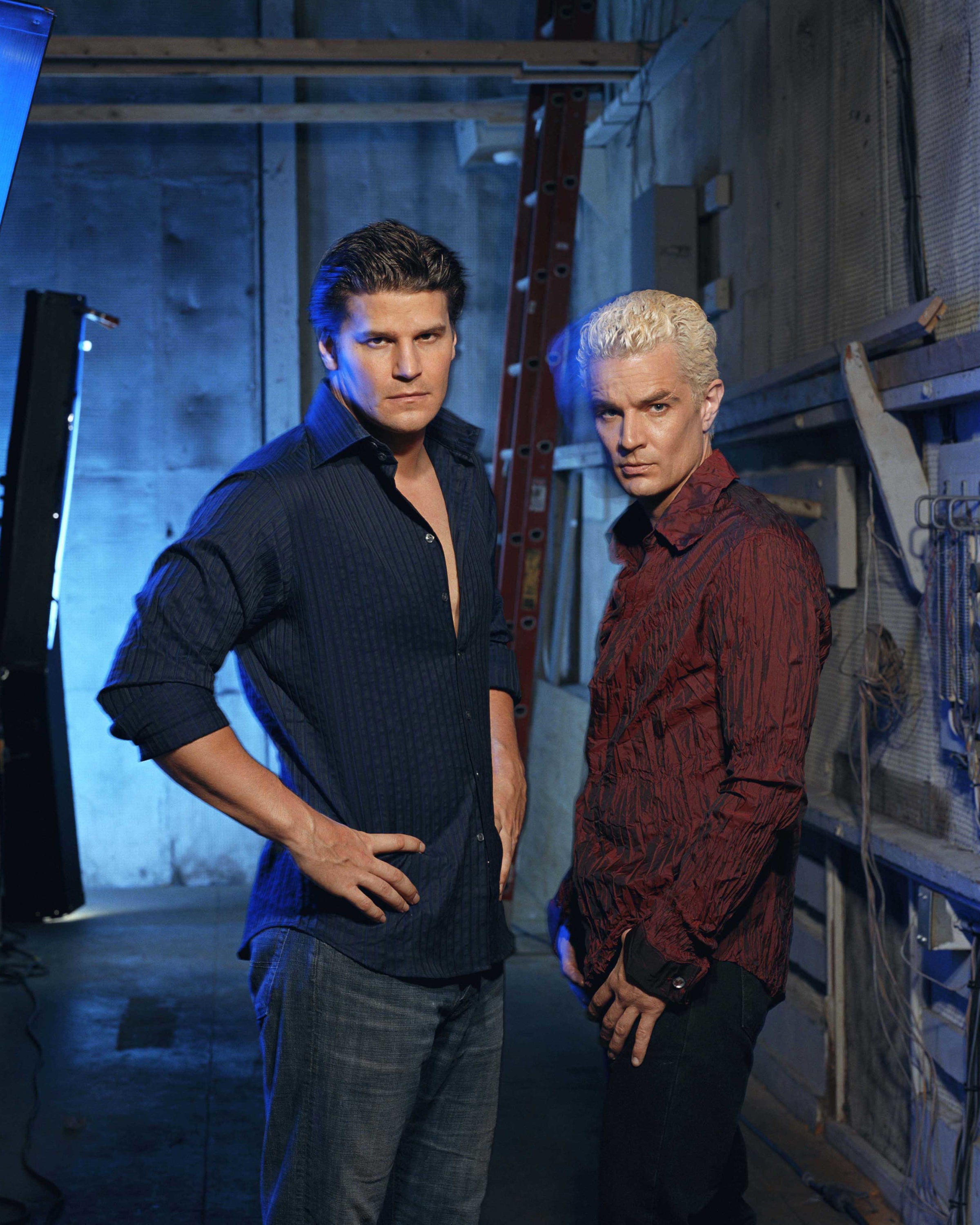 James Marsters: Autograph Signing on Photos, September 2