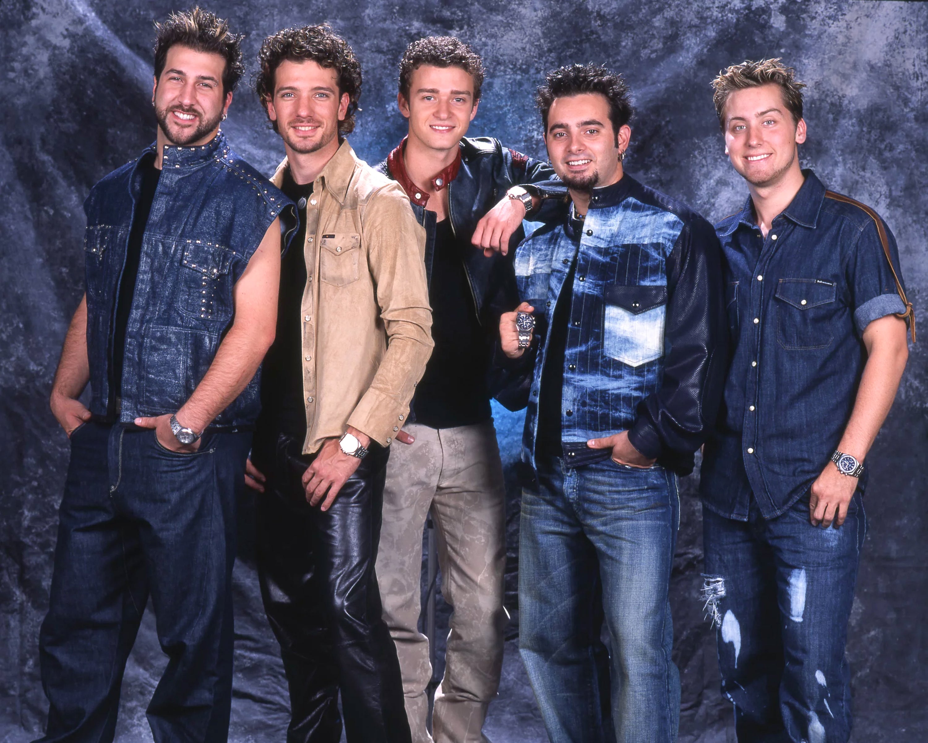 JC Chasez: Autograph Signing on Photos, June 30th
