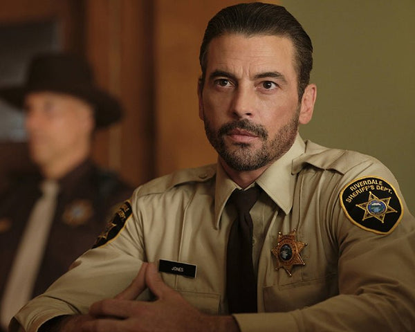 Skeet Ulrich: Autograph Signing on Photos, June 30th