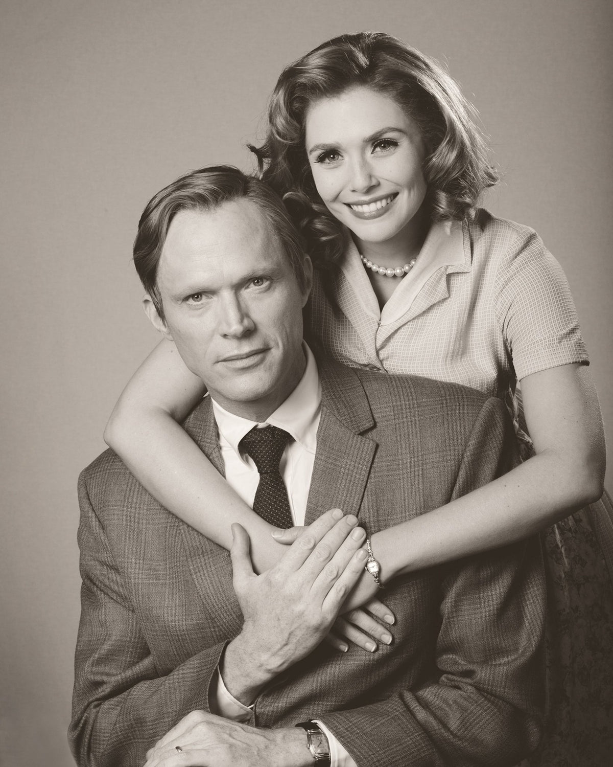 Paul Bettany: Autograph Signing on Photos, November 27th