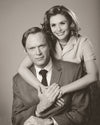 Paul Bettany: Autograph Signing on Photos, May 14