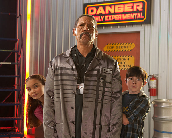 Danny Trejo: Autograph Signing on Photos, November 21st