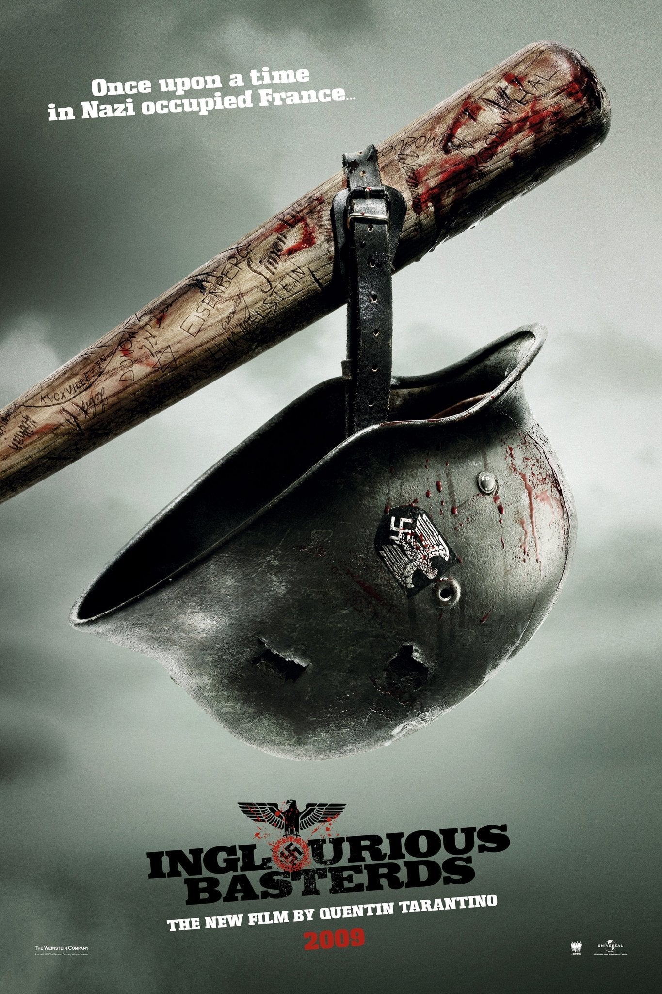 Eli Roth: Autograph Signing on Photos, October 1