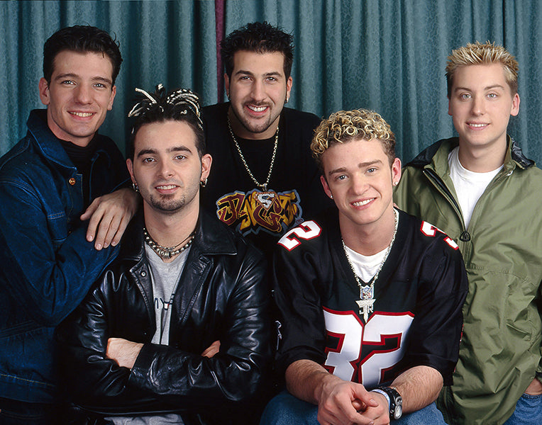 Joey Fatone: Autograph Signing on Mini Posters, May 9th
