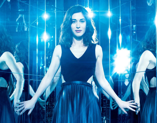 Lizzy Caplan: Autograph Signing on Posters, June 30th