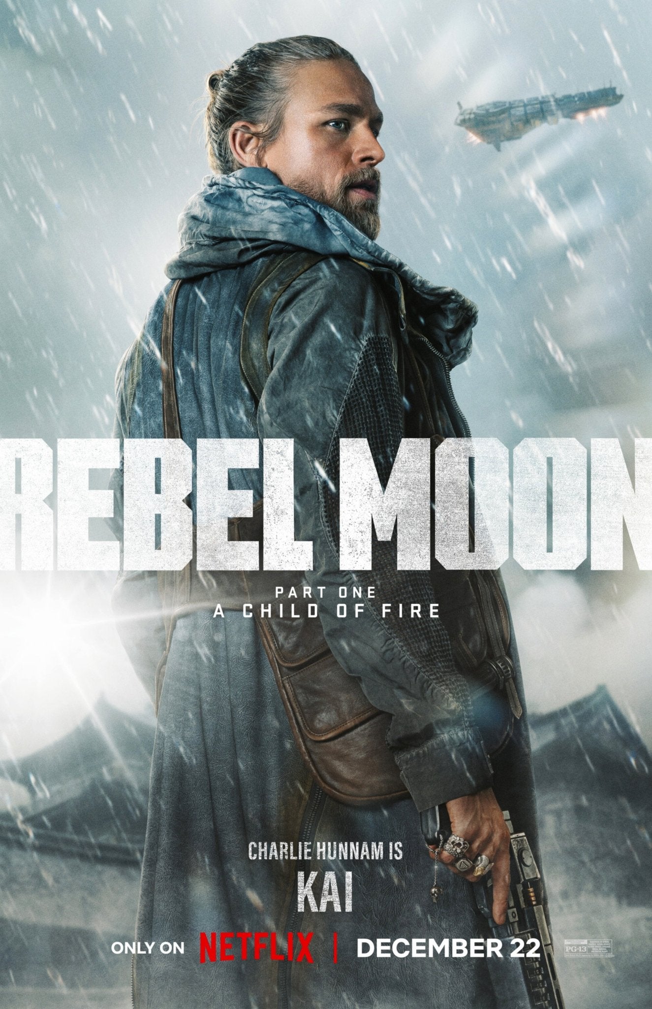 Charlie Hunnam: Autograph Signing on Mini Posters, November 27
