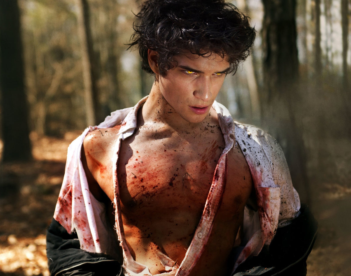 Tyler Posey: Autograph Signing on Mini Posters, November 27