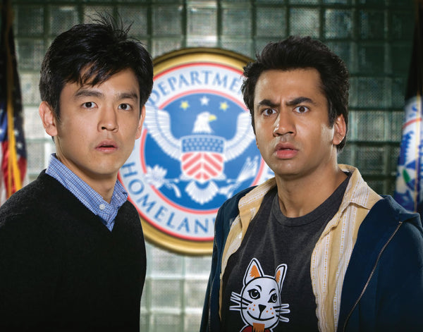 Kal Penn: Autograph Signing on Mini Posters, November 27