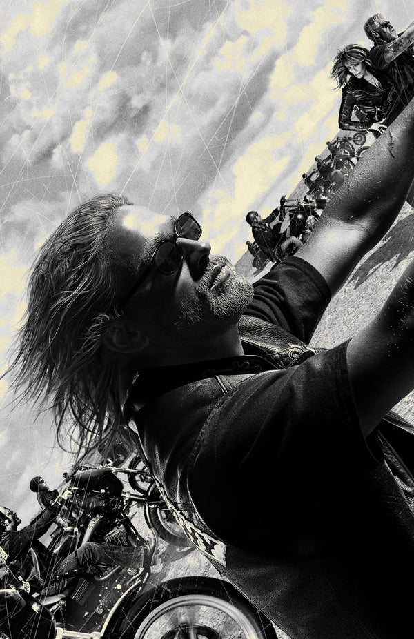 Charlie Hunnam: Autograph Signing on Mini Posters, November 27