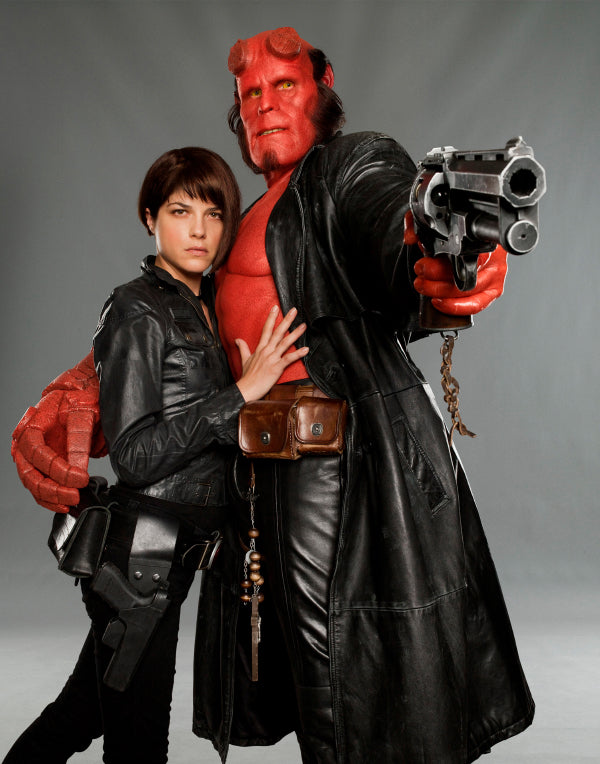 Ron Perlman: Autograph Signing on Mini Posters, November 20th