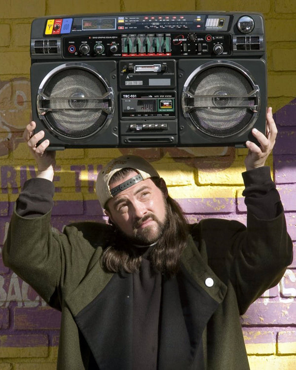 Kevin Smith: Autograph Signing on Photos, September 2