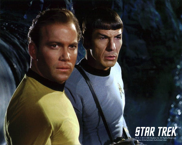 William Shatner: Autograph Signing on Photos, November 27th