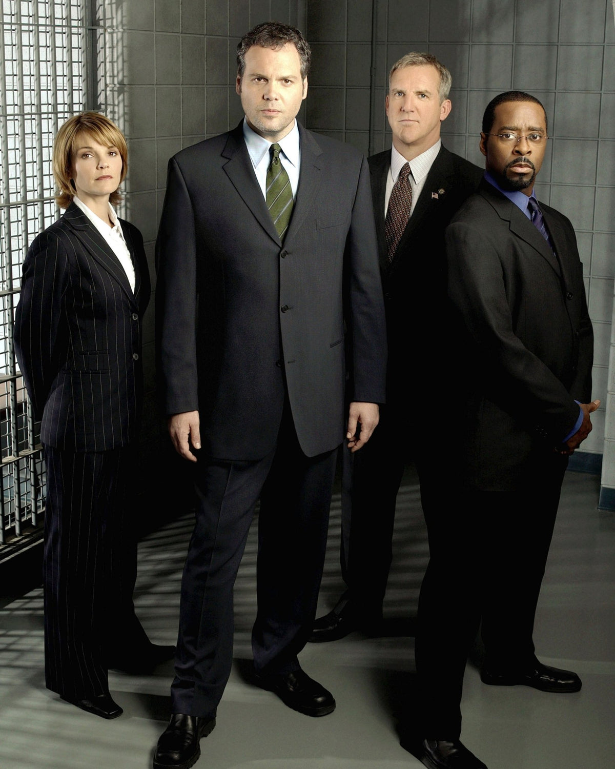 Vincent D'Onofrio: Autograph Signing on Photos, November 27th