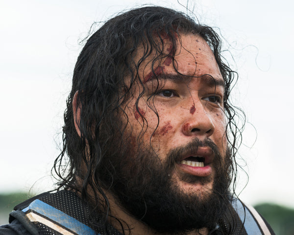 Cooper Andrews: Autograph Signing on Photos, November 21st