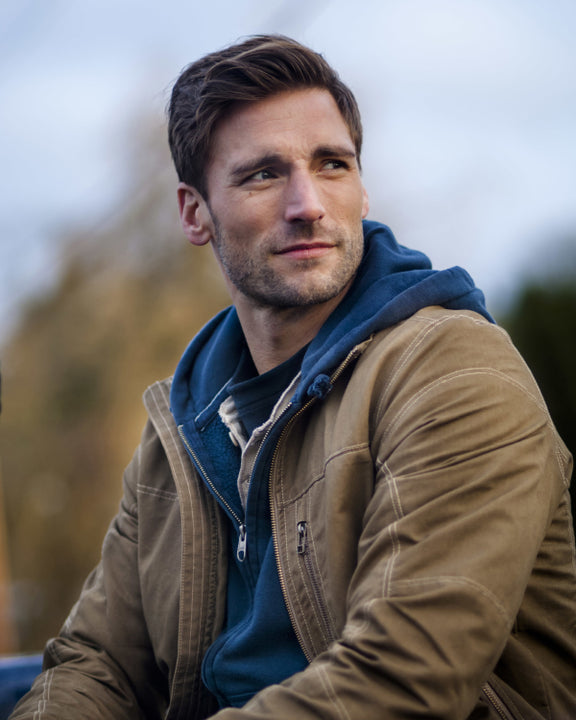 Andrew Walker: Autograph Signing on Photos, October 24th