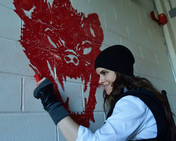 Emily Hampshire: Autograph Signing on Photos, November 27