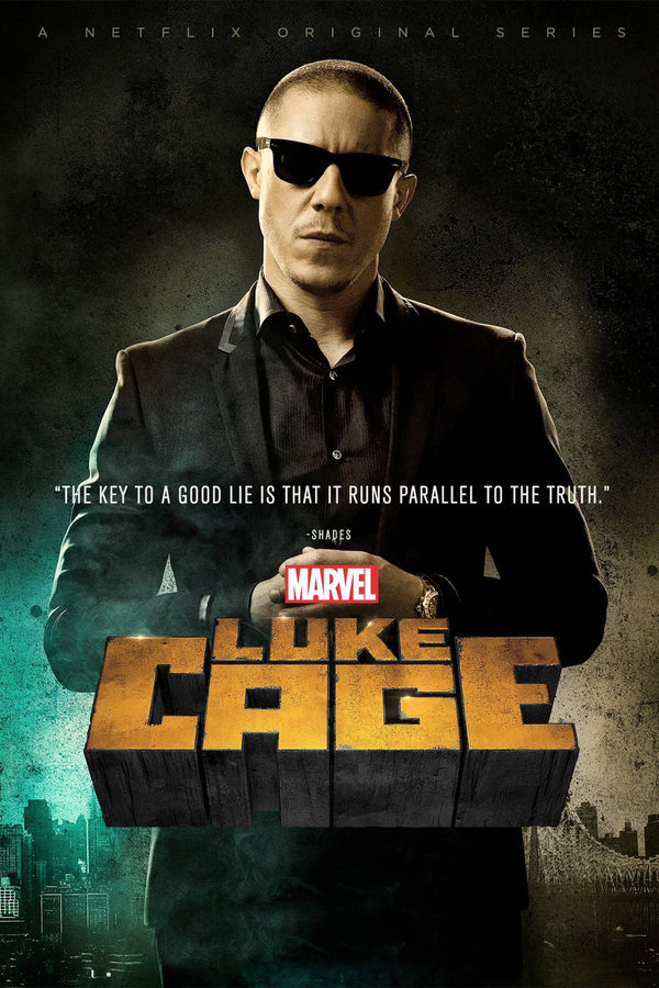 Theo Rossi: Autograph Signing on Photos, November 27