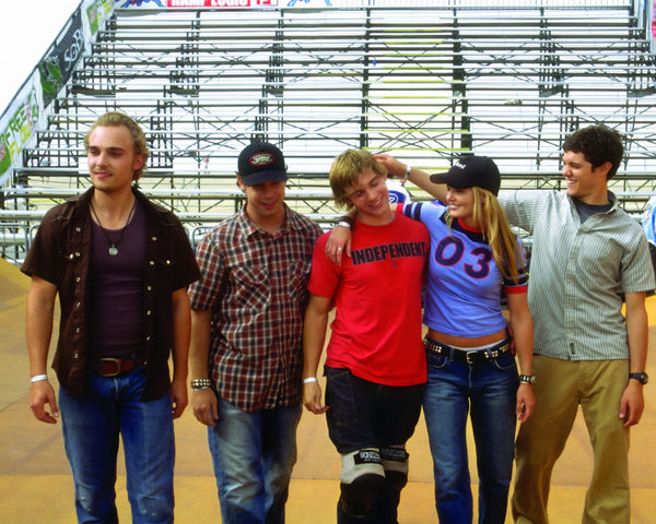 Joey Kern: Autograph Signing on Photos, October 1