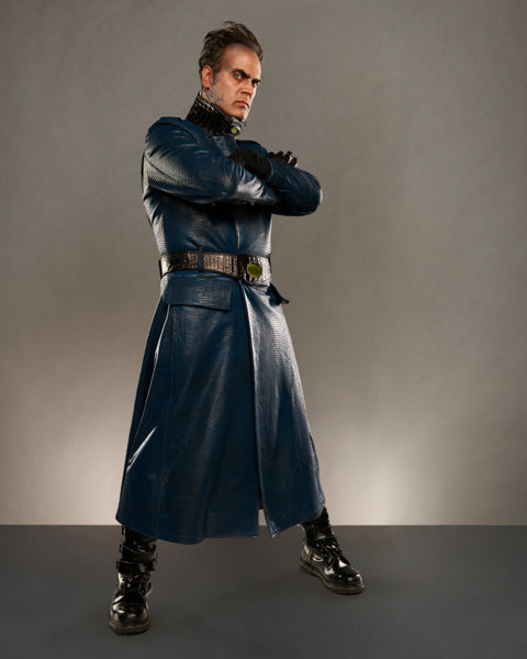 Todd Stashwick: Autograph Signing on Photos, November 27th