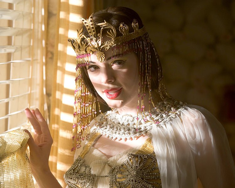 Rose McGowan: Autograph Signing on Photos, November 30th Rose McGowan Steel City Con