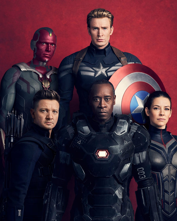 Paul Bettany: Autograph Signing on Photos, May 14