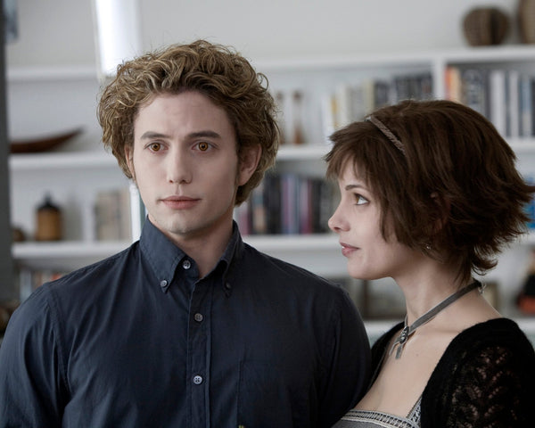 Jackson Rathbone: Autograph Signing on Photos, May 14