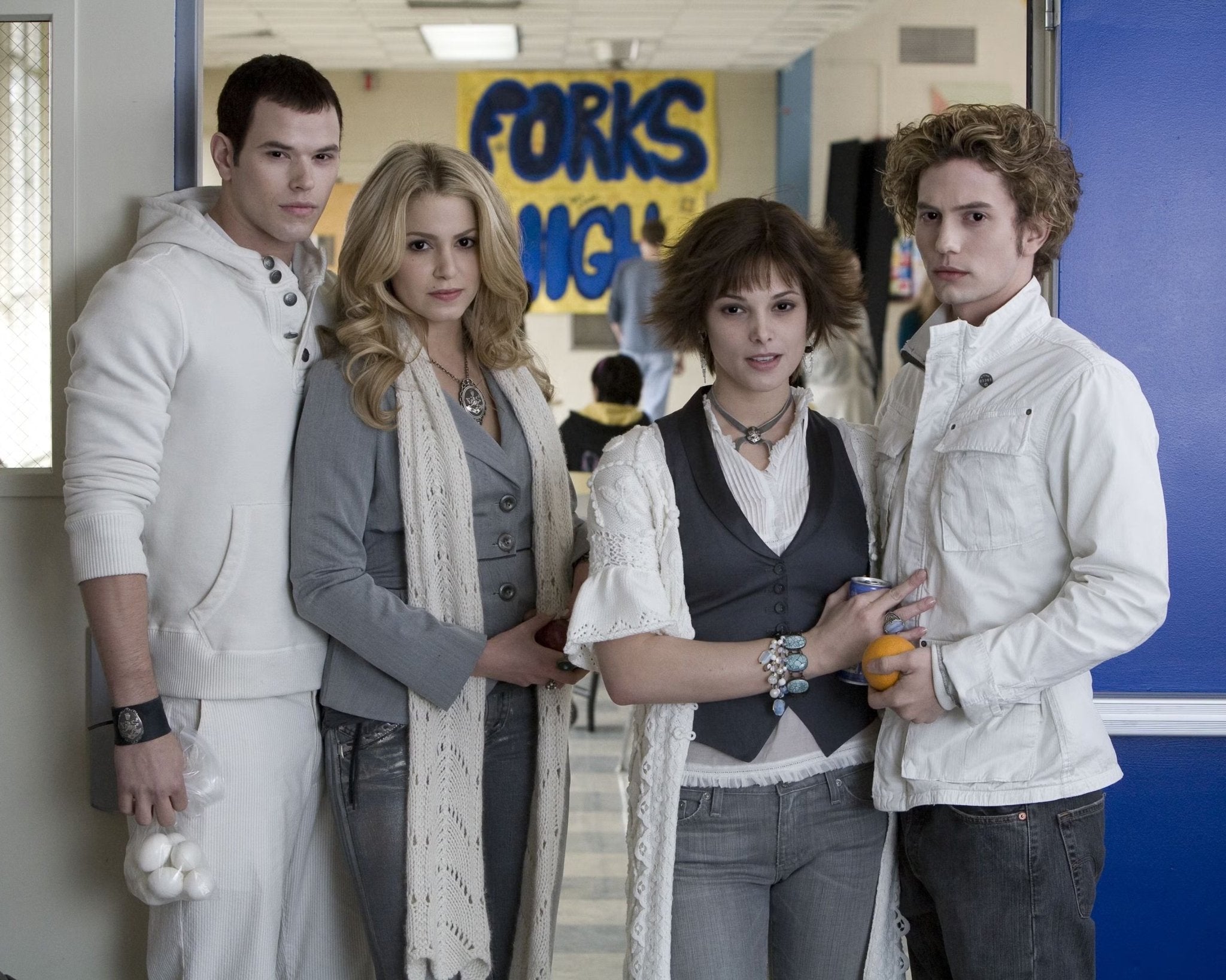 Jackson Rathbone: Autograph Signing on Photos, May 14