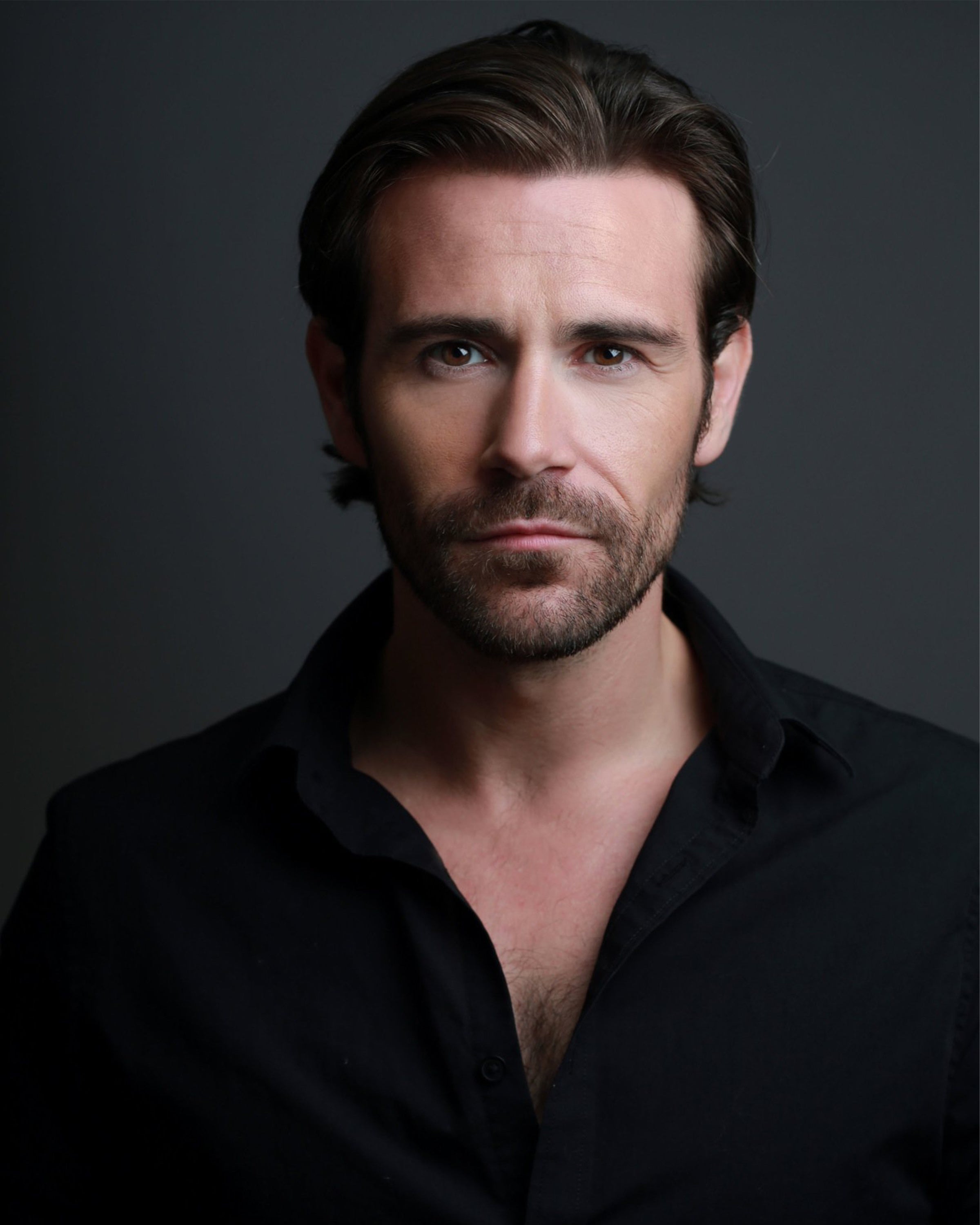 Matt Ryan: Autograph Signing on Photos, November 27