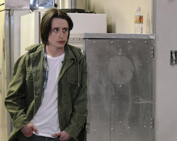 Rory Culkin: Autograph Signing on Photos, November 27