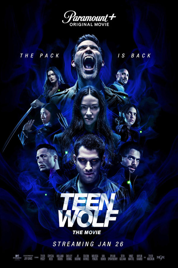 Tyler Posey: Autograph Signing on Photos, November 27