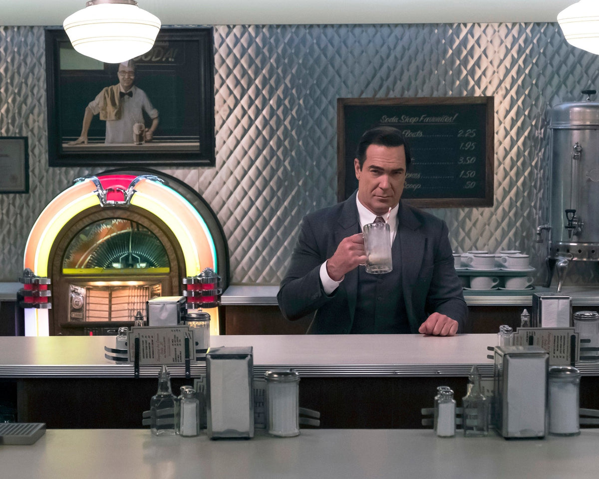 Patrick Warburton: Autograph Signing on Photos, November 27th