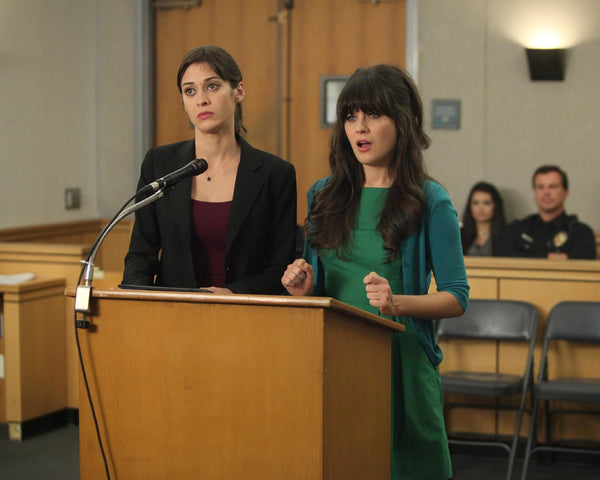 Lizzy Caplan: Autograph Signing on Photos, June 30th