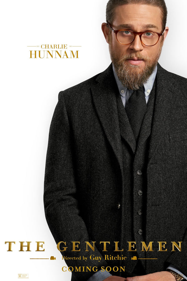 Charlie Hunnam: Autograph Signing on Photos, November 27