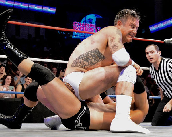 David Arquette: Autograph Signing on Photos, June 30th