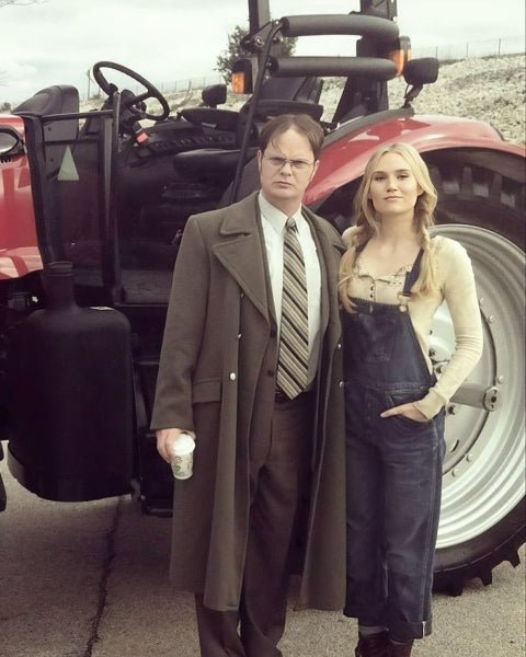 Rainn Wilson: Autograph Signing on Photos, June 30
