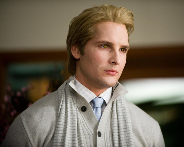 Peter Facinelli: Autograph Signing on Photos, May 14