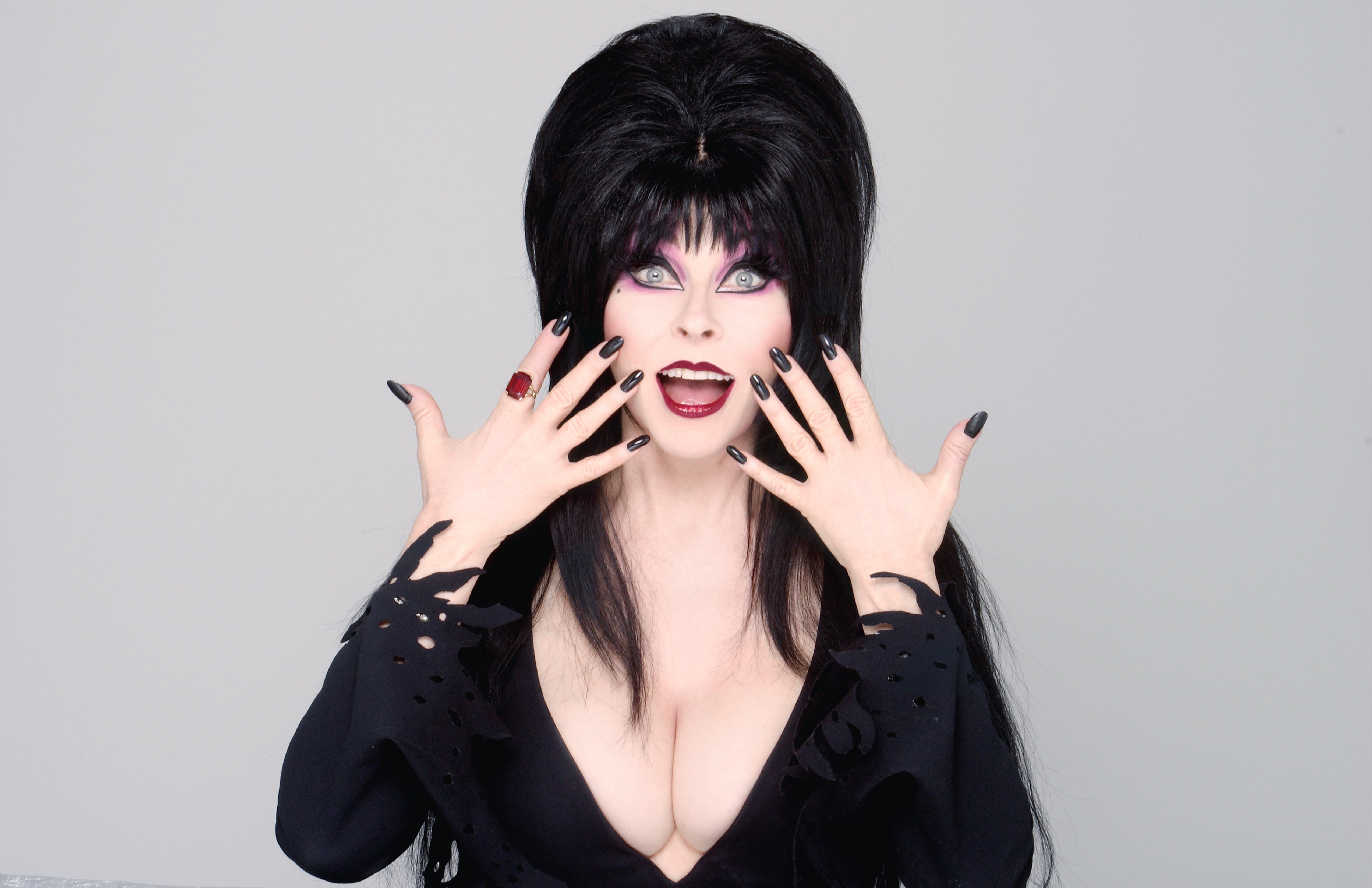 Cassandra Peterson: Autograph Signing on Mini Posters, October 1