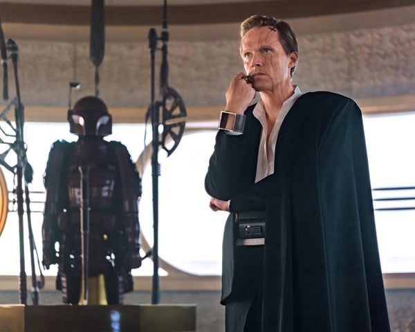 Paul Bettany: Autograph Signing on More Photos, November 27