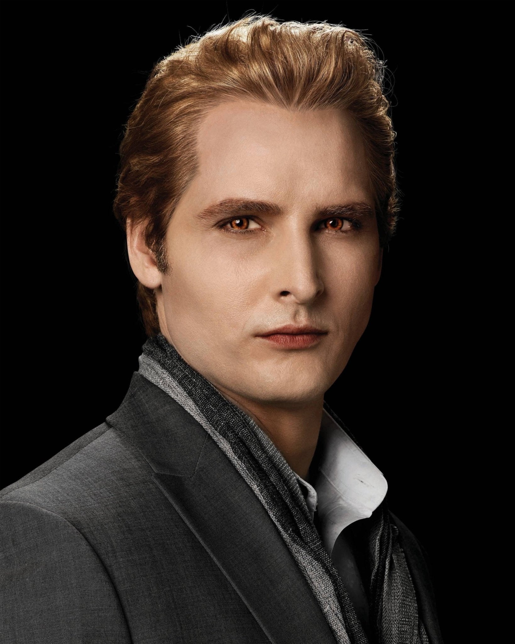 Peter Facinelli: Autograph Signing on Photos, May 14