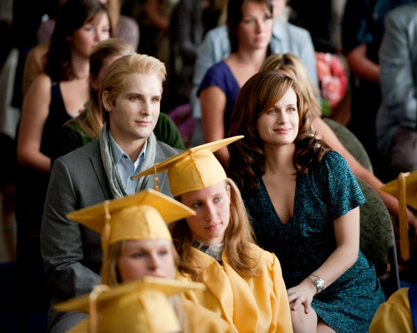 Peter Facinelli: Autograph Signing on Photos, May 14