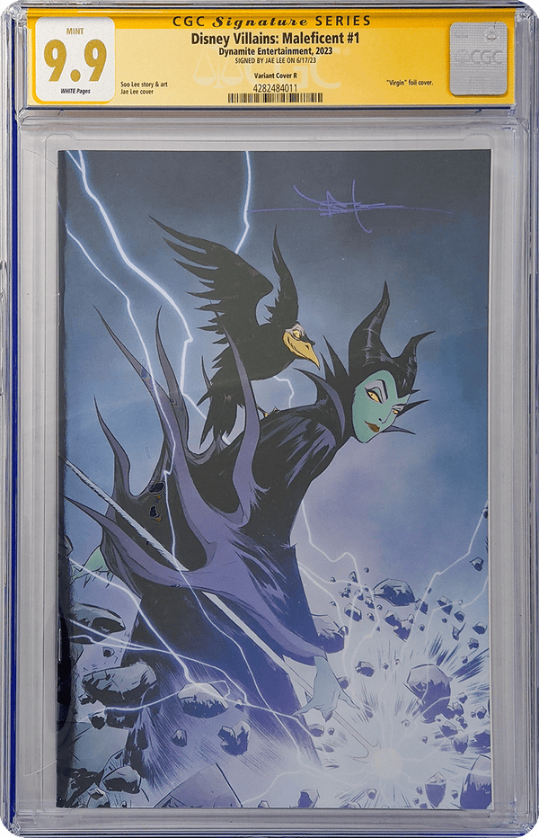 Disney Villains Maleficent #1 Variant Cover R CGC Signature Series 9.9 Disney Villains Maleficent #1 Variant Cover R CGC Signature Series 9.9