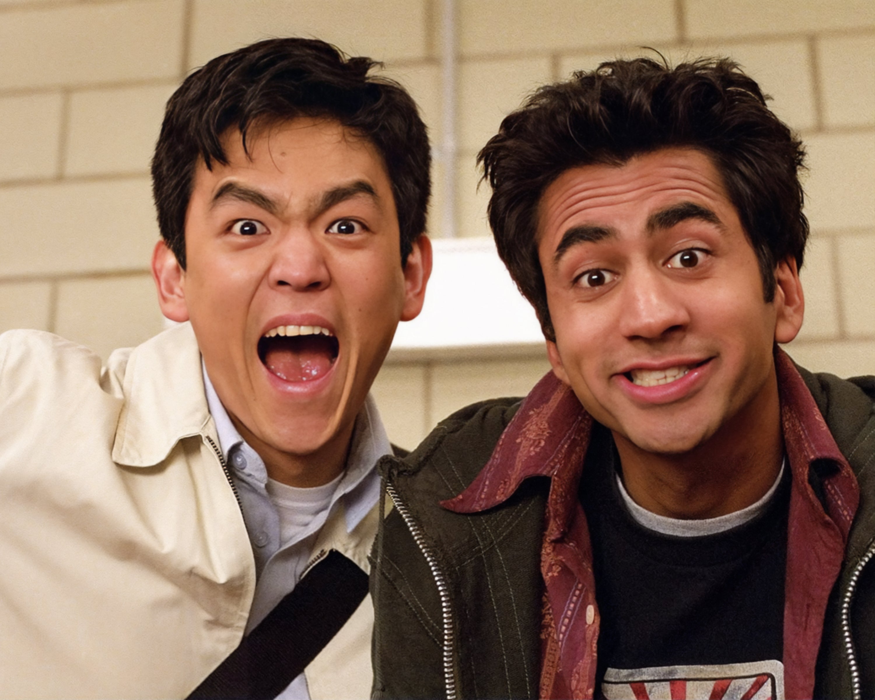 Kal Penn: Autograph Signing on Photos, November 27
