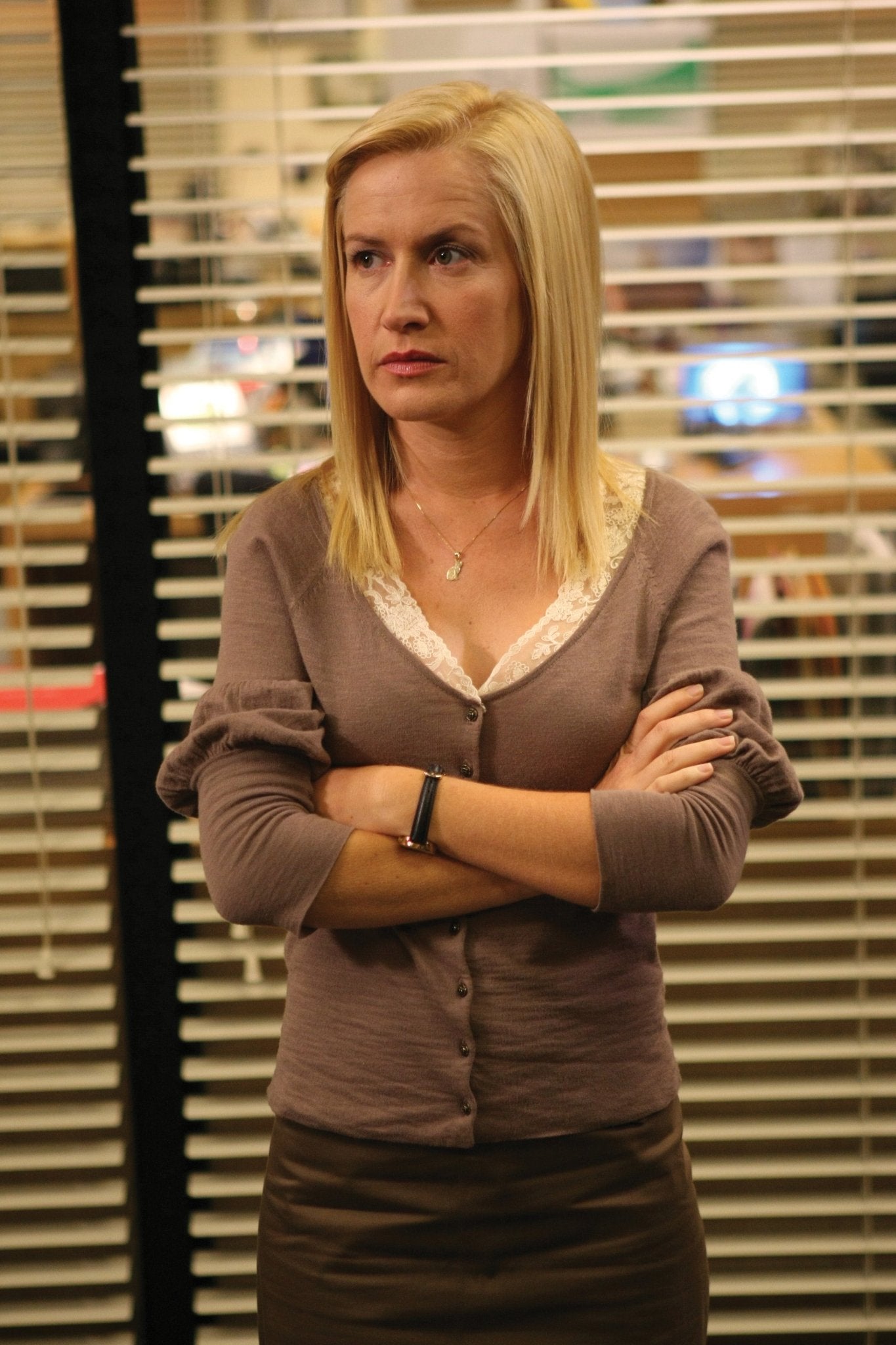Angela Kinsey: Autograph Signing on Photos, June 30