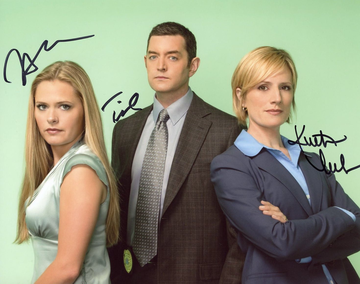 Psych 8x10 Cast Signed Photo Lawson, Nelson, Omundson, JSA Certified Autograph