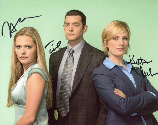 Psych 8x10 Cast Signed Photo Lawson, Nelson, Omundson, JSA Certified Autograph